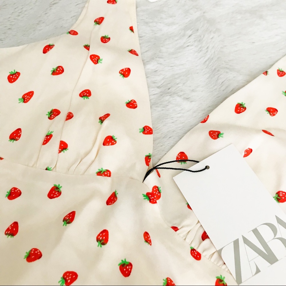🔴SOLD ZARA STRAWBERRY SATIN PRINT DRESS - Picture 4 of 10